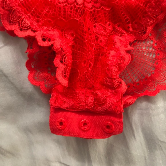 Red Miiyu onesie - Picture 4 of 5